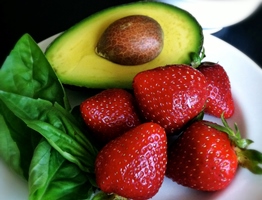 strawberry-avocado-balsamic