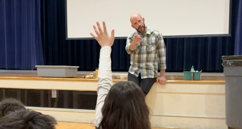 See how Grow Education keeps farm-to-school learning growing in winter through virtual field trips, taste tests, and student advocacy.